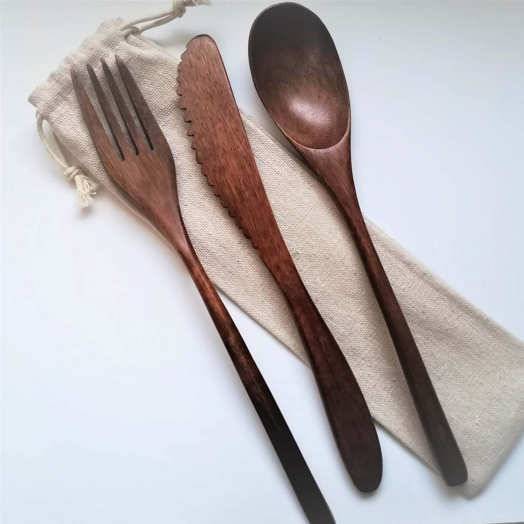 Wooden Flatware Set with Pouch TERE Cosmetics